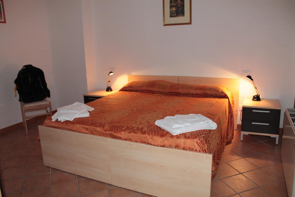 Residence Sol Levante Frascati Δωμάτιο φωτογραφία